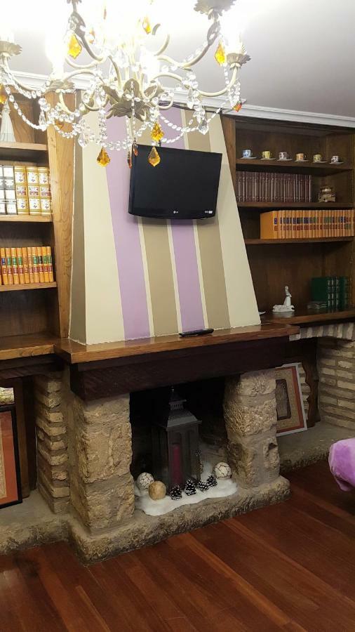 La Guardia La Casa De Lorenzo מראה חיצוני תמונה